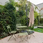 Liberdade Elegance W/ Garden&Indoor Pool by LovelyStay